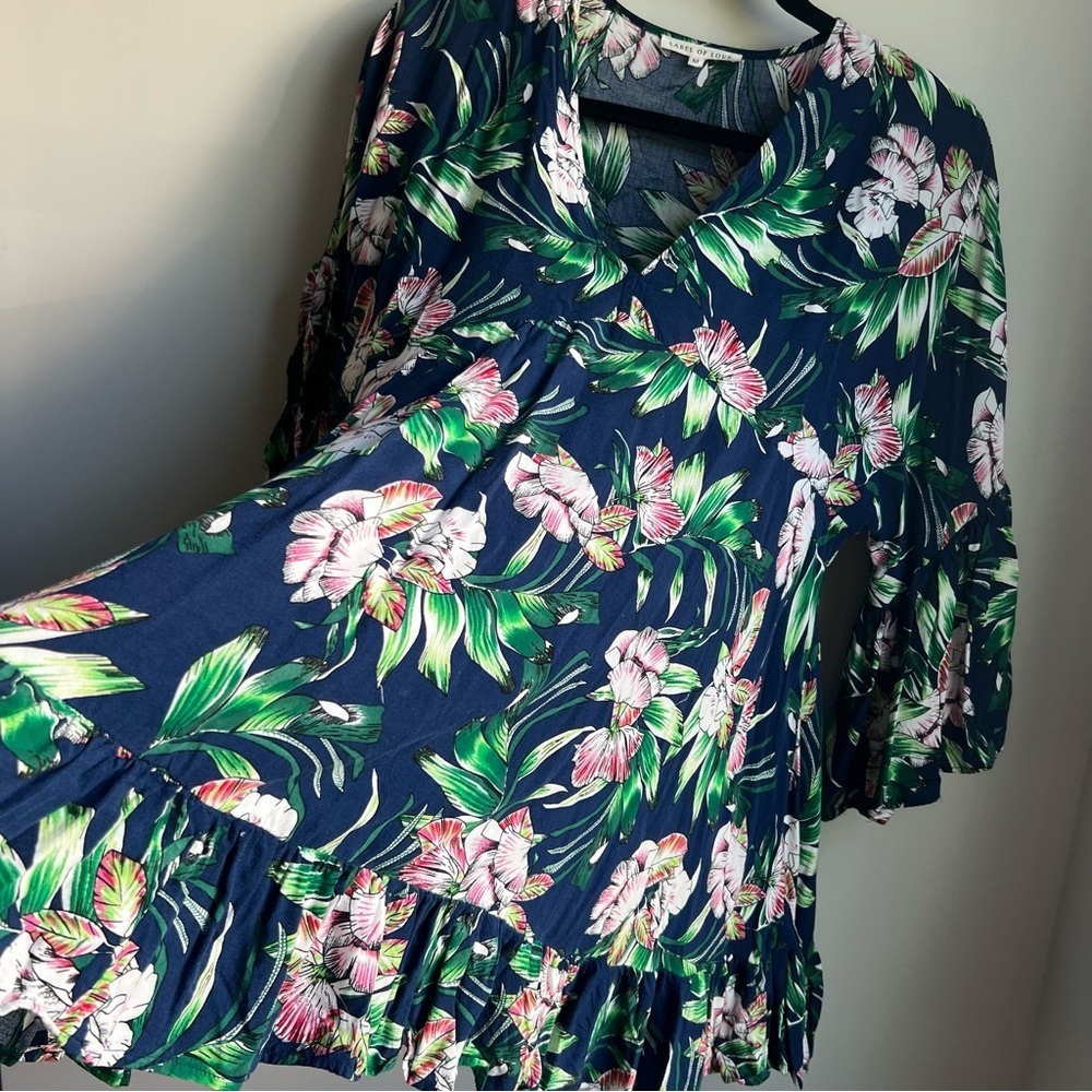 Label of Love Floral Green and Pink Women's Top - Medium - Picture 10 of 15